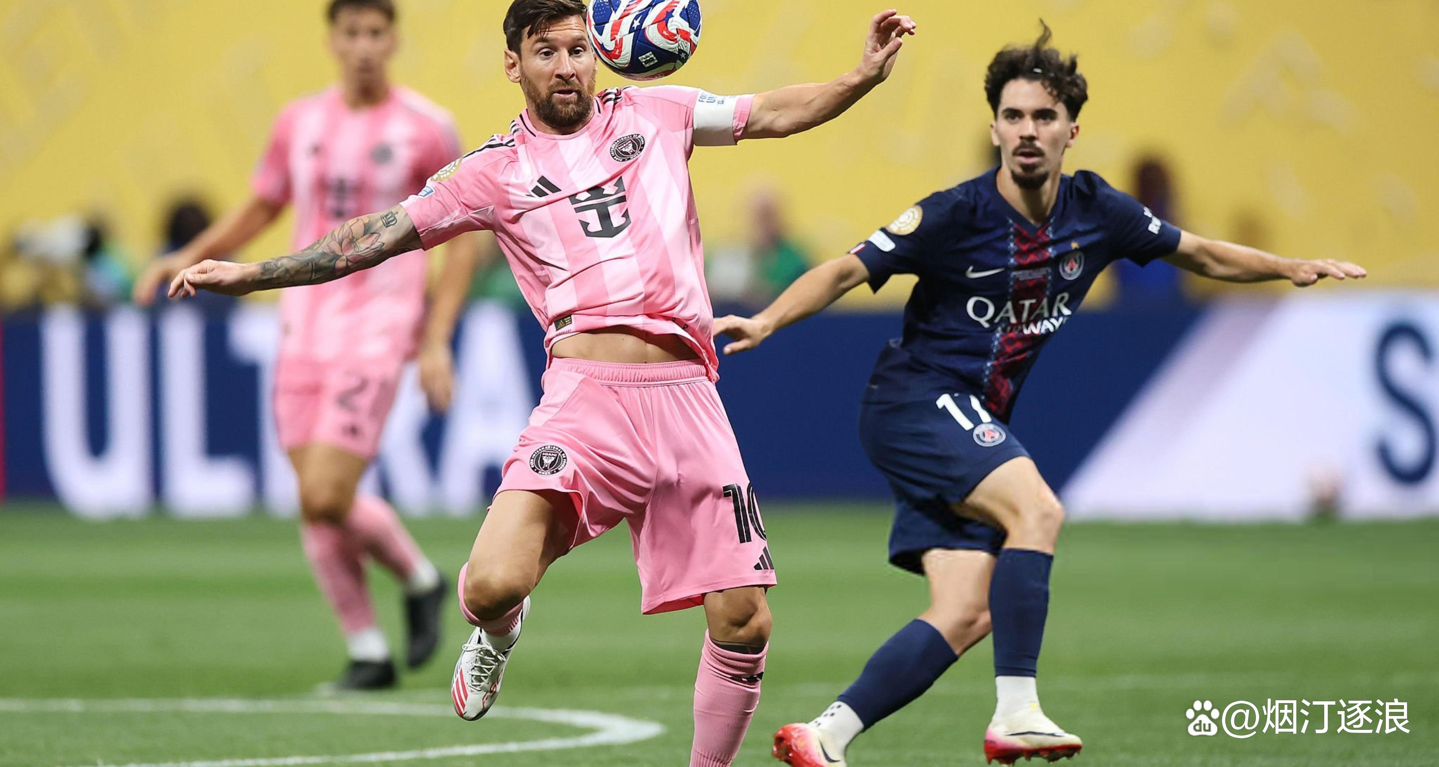 战术调整引发热议！，梅西在巴塞罗那比赛中比赛规则变更赛场气氛高涨的简单介绍