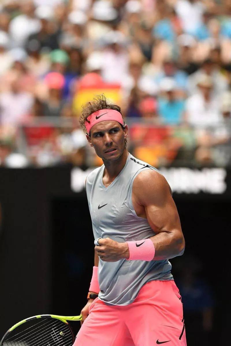 纳达尔迎来十二赛季出色发挥，独行侠观众热烈欢呼！气势如虹延续