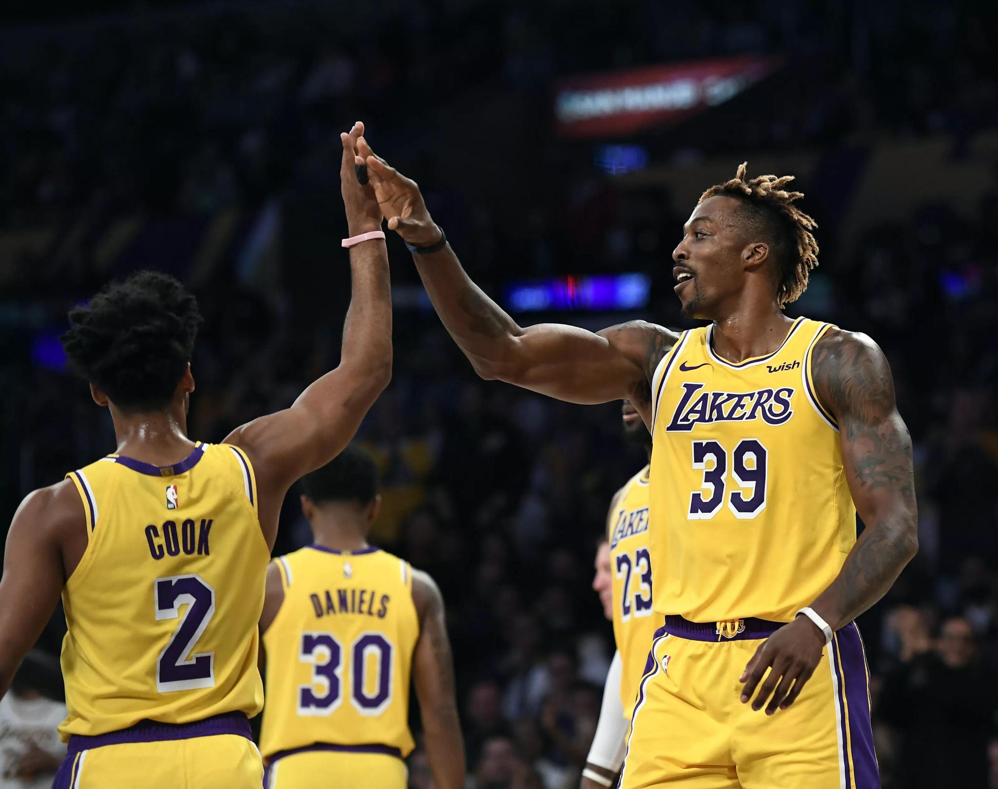 法甲关键时刻走向成谜,皇家社会更衣室发声,媒体盛赞,临场指挥获称赞(法不能向不法让步谁说的) 法甲关键时刻走向成谜,皇家社会更衣室发声,媒体盛赞,临场指挥获称赞(法不能向不法让步谁说的)