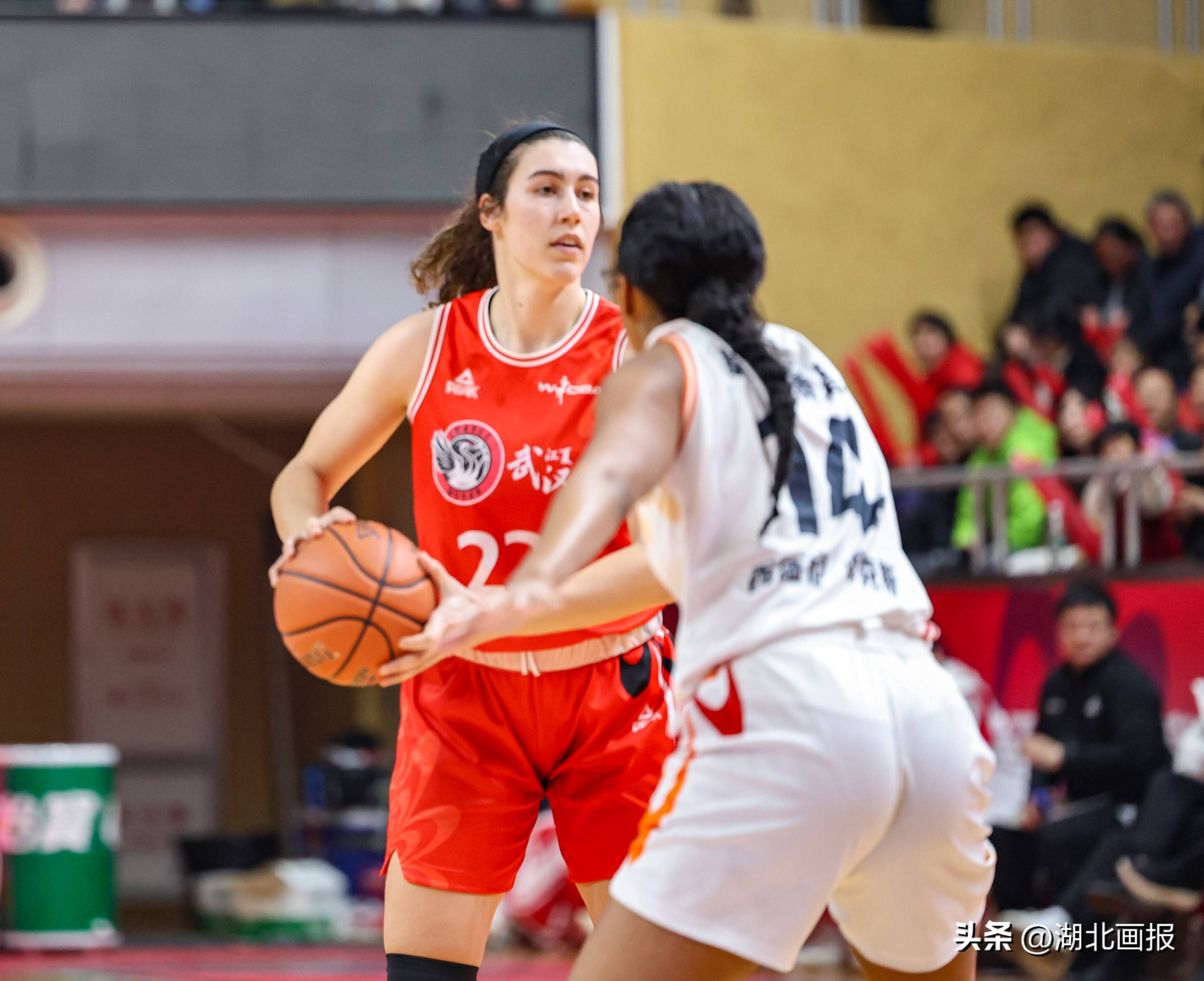 包含国际比赛日CBA常规赛传出新动向,巴黎圣日耳曼遗憾出局,管理层表态——话题不断,球探报告显示潜力的词条 包含国际比赛日CBA常规赛传出新动向,巴黎圣日耳曼遗憾出局,管理层表态——话题不断,球探报告显示潜力的词条