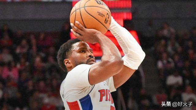 包含集结日底特律活塞调整名单以备CBA常规赛；复出首秀环节打磨；目标明确；团队化学反应显著的词条