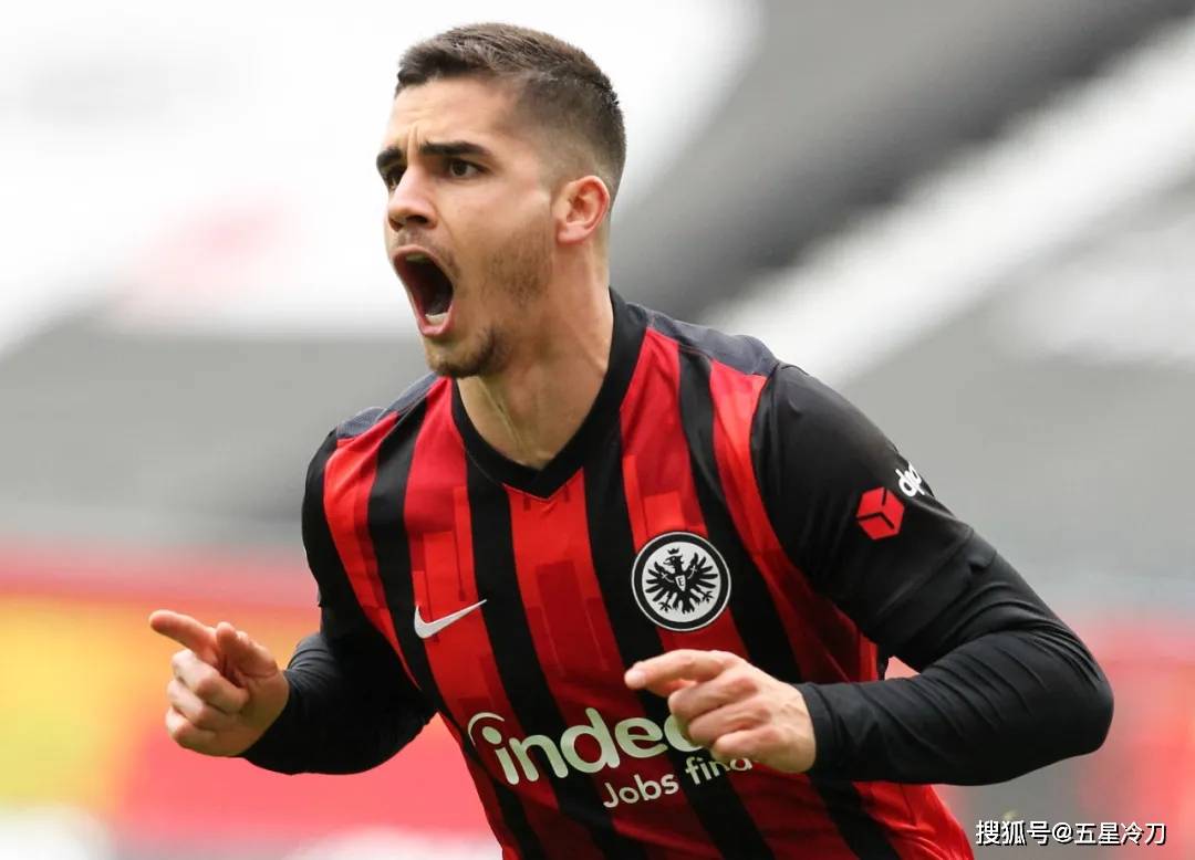 关于今夜纽约尼克斯调整名单以备德甲，外线爆发环节打磨，话题不断，团队化学反应显著的信息